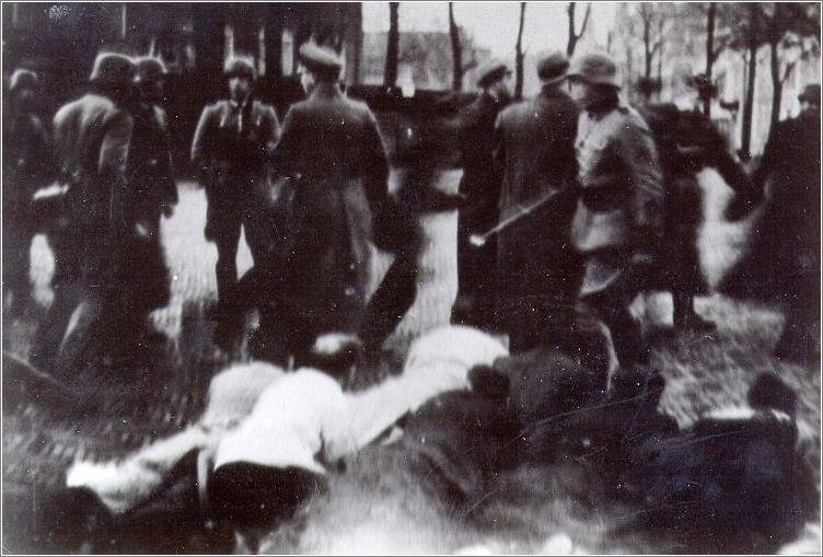 The abuse of Jewish men from Amsterdam before their deportation to the camps.